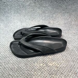 Birkenstock Black Rubber Sandals Size 8 Women’s